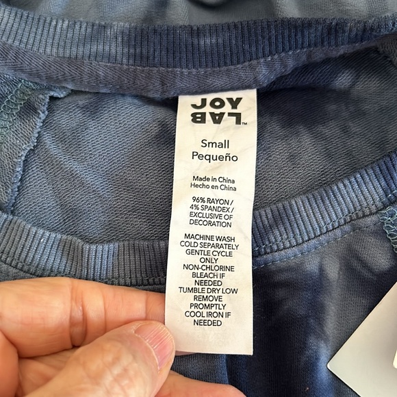 NWT Joy Lab Loose Fit Tie Dye Sweatshirt - Picture 8 of 9